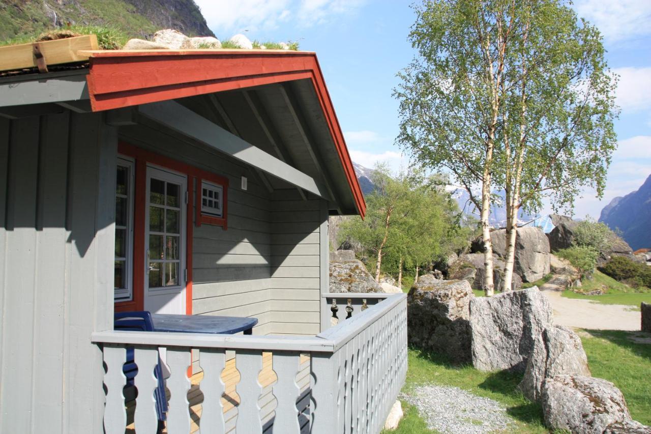 Melkevoll Bretun Camping Briksdalsbre Exterior foto