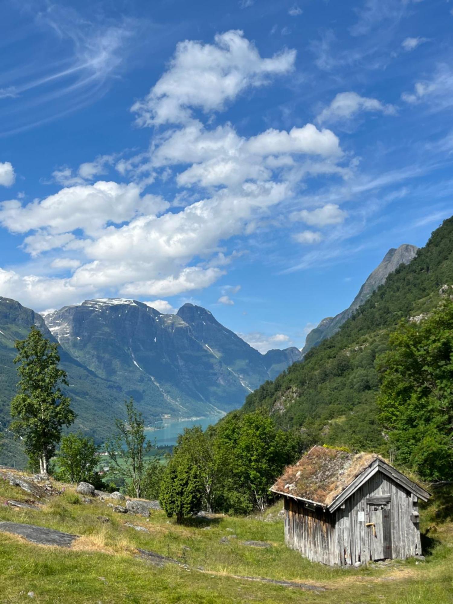 Melkevoll Bretun Camping Briksdalsbre Exterior foto