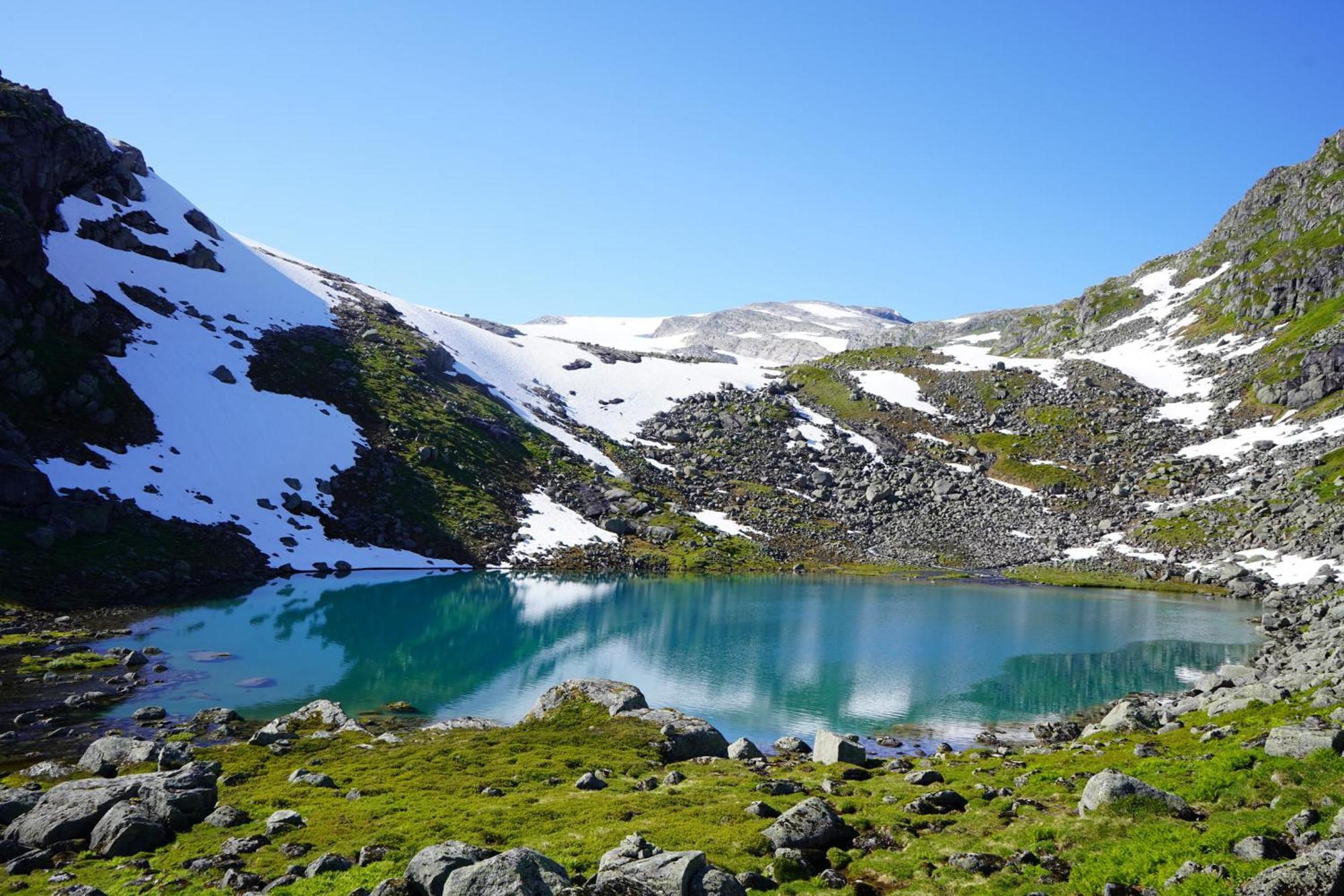 Melkevoll Bretun Camping Briksdalsbre Exterior foto