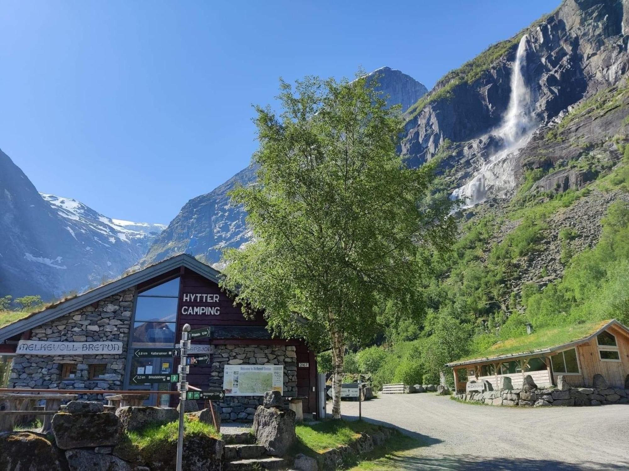 Melkevoll Bretun Camping Briksdalsbre Exterior foto